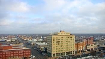 Weather camera view of First National Bank-Hutchinson.