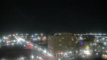 Weather camera view of First National Bank-Hutchinson.