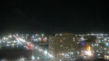 Weather camera view of First National Bank-Hutchinson.