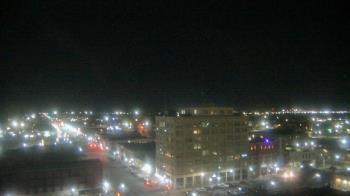 Weather camera view of First National Bank-Hutchinson.
