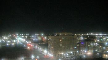 Weather camera view of First National Bank-Hutchinson.