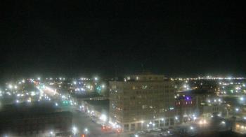 Weather camera view of First National Bank-Hutchinson.