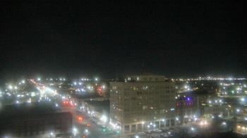 Weather camera view of First National Bank-Hutchinson.