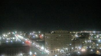 Weather camera view of First National Bank-Hutchinson.