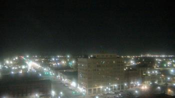 Weather camera view of First National Bank-Hutchinson.