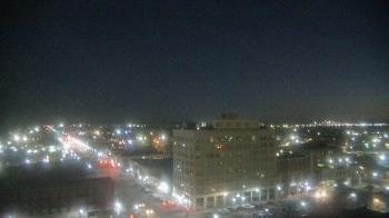 Weather camera view of First National Bank-Hutchinson.