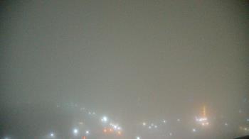 Weather camera view of First National Bank-Hutchinson.