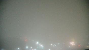 Weather camera view of First National Bank-Hutchinson.