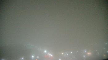 Weather camera view of First National Bank-Hutchinson.