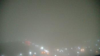 Weather camera view of First National Bank-Hutchinson.