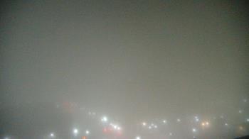 Weather camera view of First National Bank-Hutchinson.