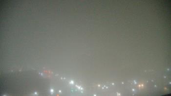 Weather camera view of First National Bank-Hutchinson.