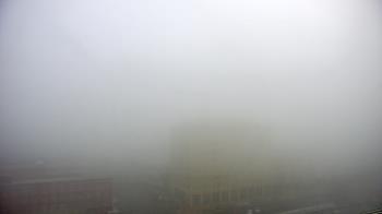 Weather camera view of First National Bank-Hutchinson.