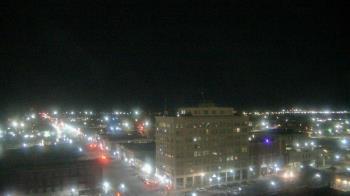 Weather camera view of First National Bank-Hutchinson.