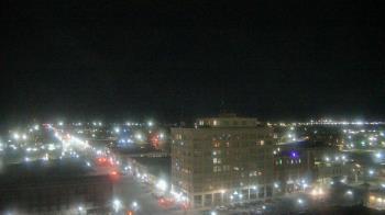 Weather camera view of First National Bank-Hutchinson.