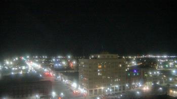 Weather camera view of First National Bank-Hutchinson.