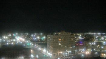 Weather camera view of First National Bank-Hutchinson.
