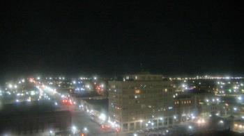 Weather camera view of First National Bank-Hutchinson.