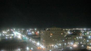 Weather camera view of First National Bank-Hutchinson.