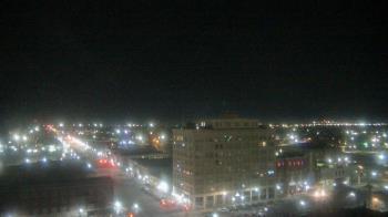 Weather camera view of First National Bank-Hutchinson.