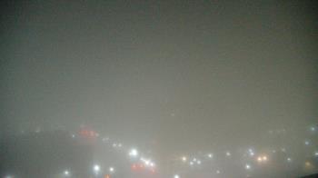 Weather camera view of First National Bank-Hutchinson.