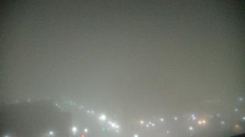 Weather camera view of First National Bank-Hutchinson.