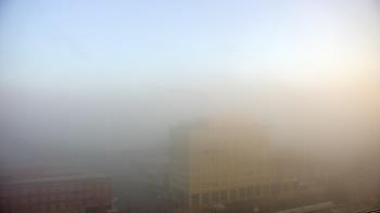 Weather camera view of First National Bank-Hutchinson.