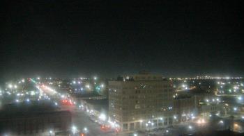 Weather camera view of First National Bank-Hutchinson.