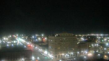 Weather camera view of First National Bank-Hutchinson.