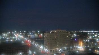 Weather camera view of First National Bank-Hutchinson.