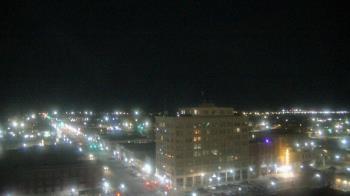 Weather camera view of First National Bank-Hutchinson.