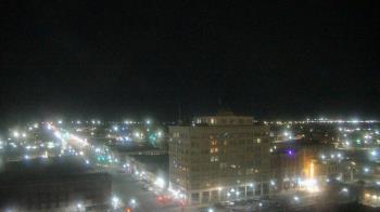 Weather camera view of First National Bank-Hutchinson.