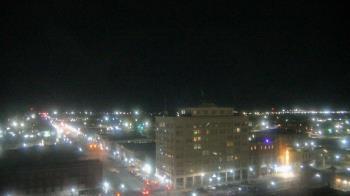 Weather camera view of First National Bank-Hutchinson.