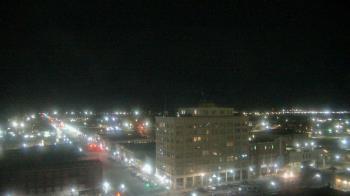 Weather camera view of First National Bank-Hutchinson.