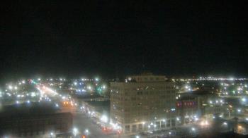 Weather camera view of First National Bank-Hutchinson.