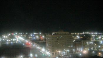 Weather camera view of First National Bank-Hutchinson.