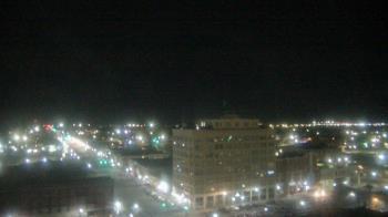 Weather camera view of First National Bank-Hutchinson.