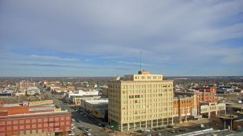 Weather camera view of First National Bank-Hutchinson.
