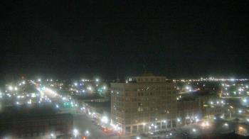 Weather camera view of First National Bank-Hutchinson.