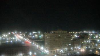 Weather camera view of First National Bank-Hutchinson.