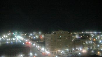 Weather camera view of First National Bank-Hutchinson.