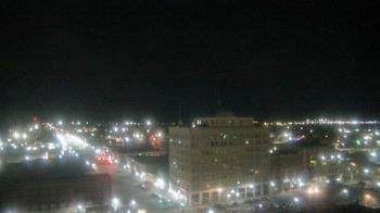 Weather camera view of First National Bank-Hutchinson.