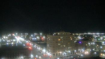 Weather camera view of First National Bank-Hutchinson.