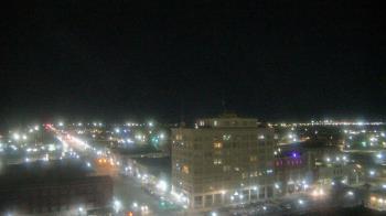 Weather camera view of First National Bank-Hutchinson.