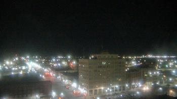 Weather camera view of First National Bank-Hutchinson.