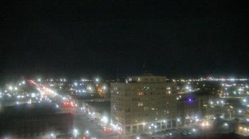 Weather camera view of First National Bank-Hutchinson.