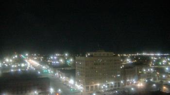 Weather camera view of First National Bank-Hutchinson.