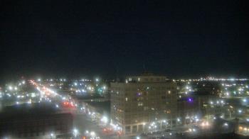 Weather camera view of First National Bank-Hutchinson.