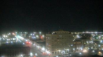 Weather camera view of First National Bank-Hutchinson.
