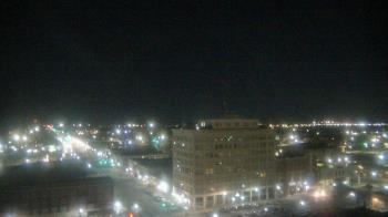 Weather camera view of First National Bank-Hutchinson.